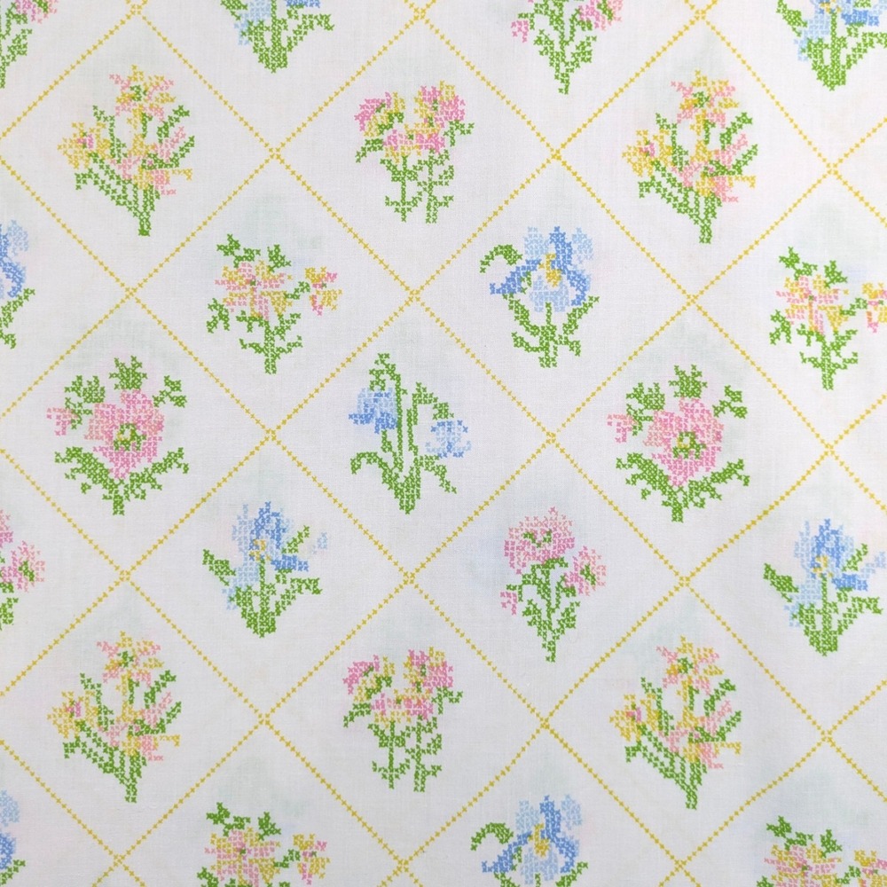 Vintage JC Penny Twin Size Sheet Set - Top and Fitted Sheet - Floral Cross Stich
